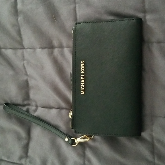 Michael Kors Collection Handbags - Michael Kors wristlet